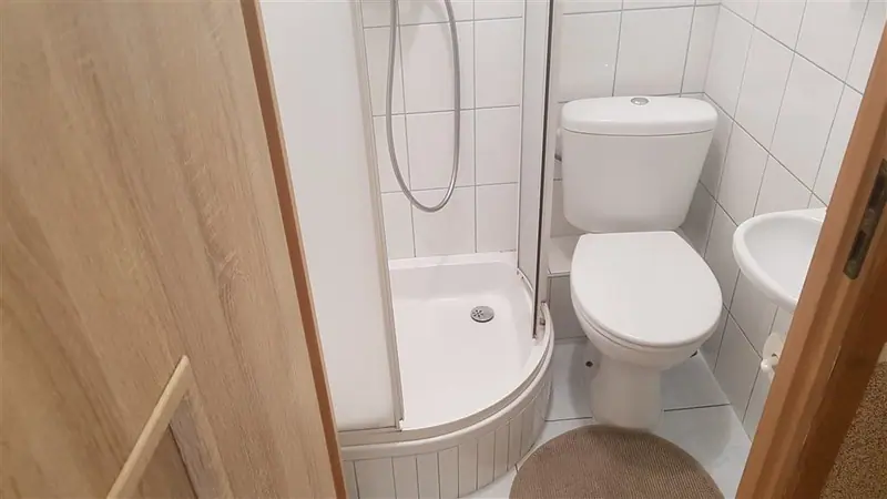 Pokój dwuosobowy z tarasem 12 m² – Villa Sart Gdańsk Oliwa, zdjęcie 5 z 8